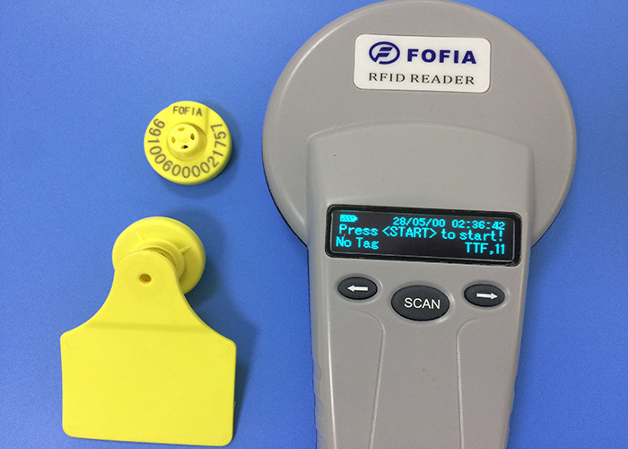Marchio auricolare elettronico di RFID per la gestione di macello e di allevamento degli animali