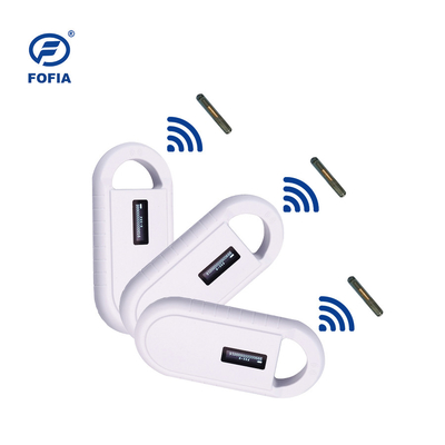 Scanner a microchip per animali, scanner portatile RFID, strumento perfetto per l'identificazione e il monitoraggio degli animali domestici.